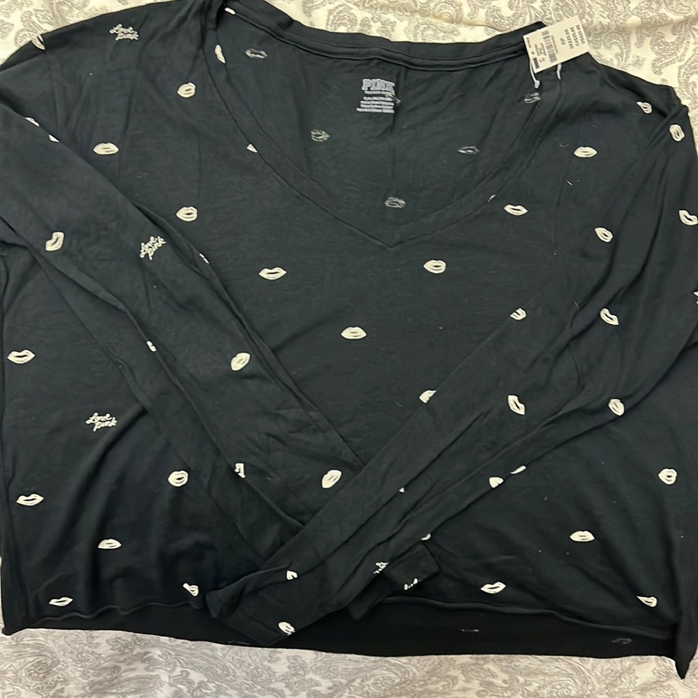 Victoria’s Secret Pink Long sleeve tshirt.